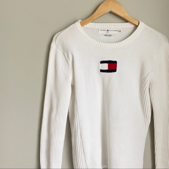 Vintage Tommy Hilfiger Logo Sweater - Picture 3 of 3